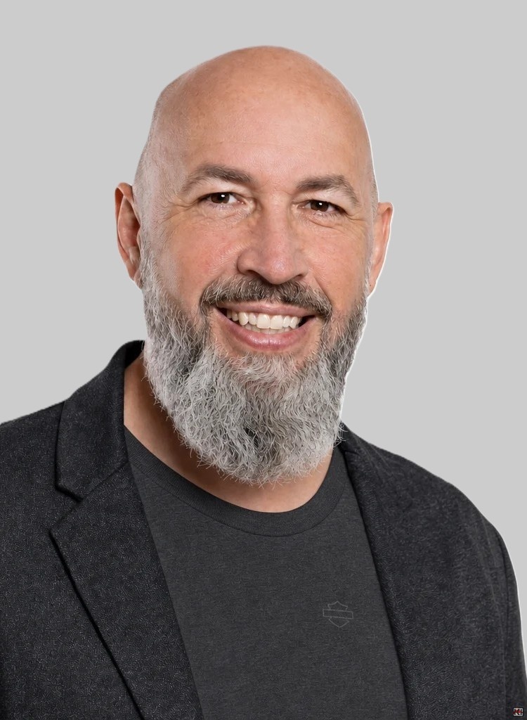 Jeremias Fuchs - Sales Agent